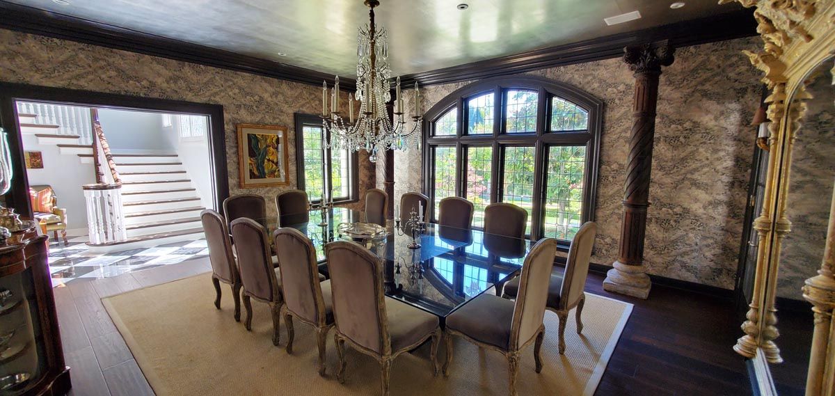 Classic Dining Room.jpg